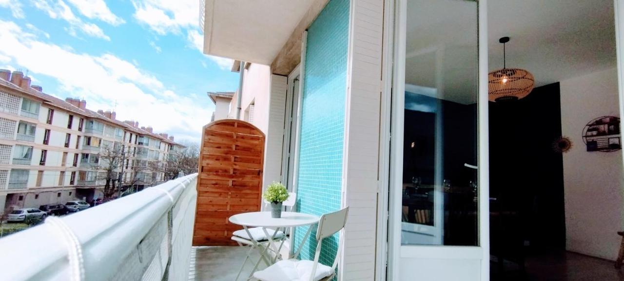 L'Echappee Belle Parking Appartement Avignon Buitenkant foto